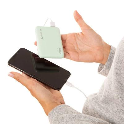 The essential accessories, so you never run out of battery on vacation!