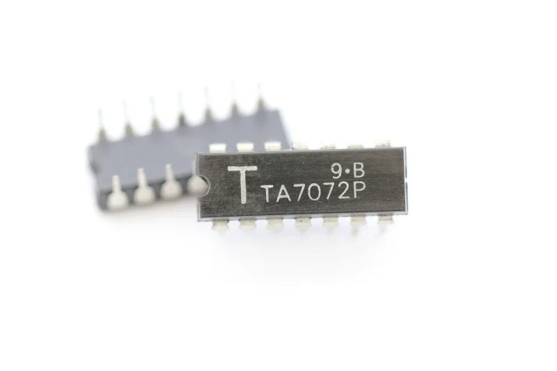 Circuito Integrado Ta7072