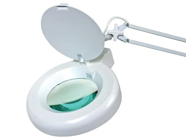 Candeeiro com Lupa 5 Dioptrías- 22w - Cor Branca