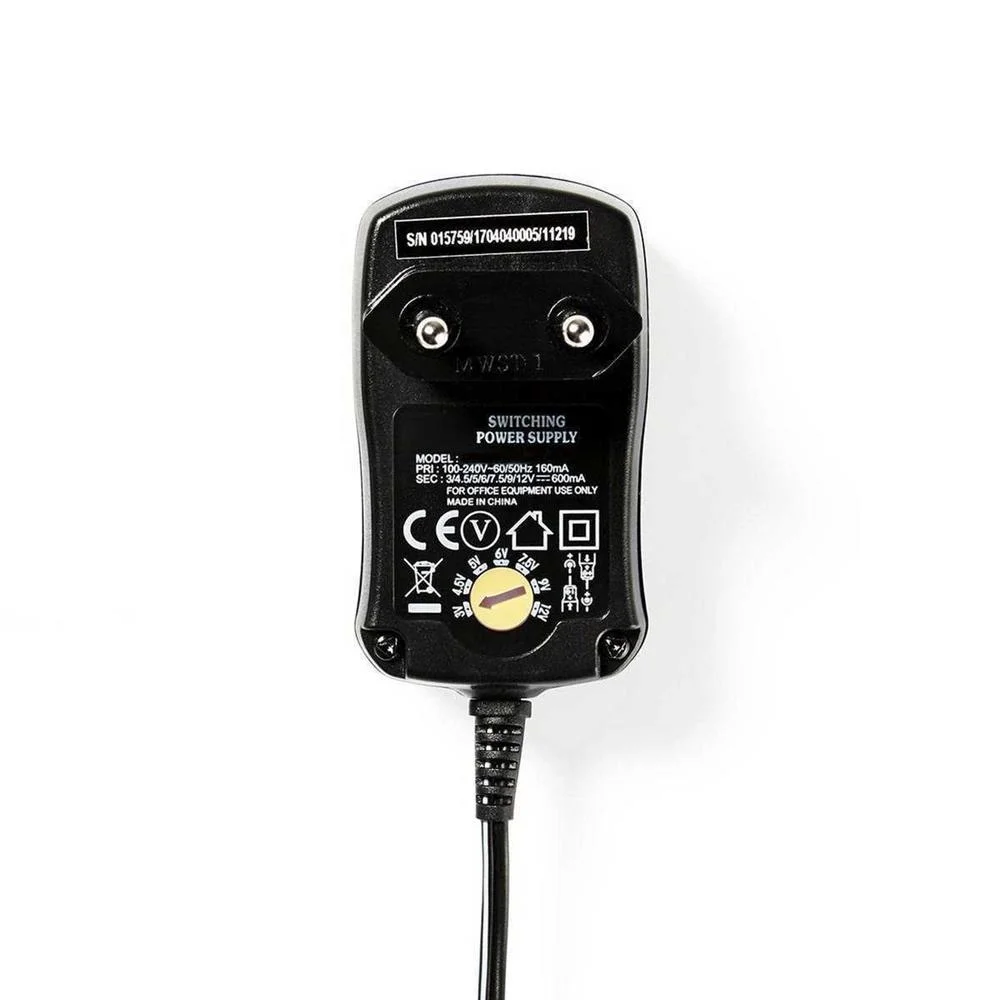 Adaptador De Ca Universal  3/4,5/5/6/7,5/9/12 V .