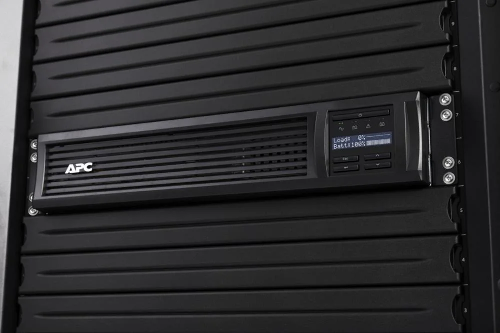 Apc Smart Ups 750va Lcd Rm 2u 230v