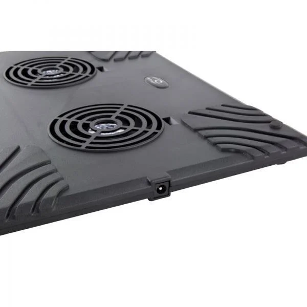 Base Refrigeradora para Laptop 15.6&#39; Titanum