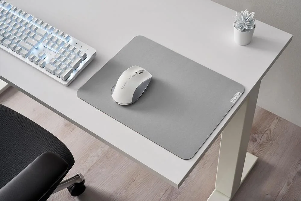 Mouse Pro Glide - Soft Productivity Mouse Mat