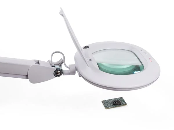 Lâmpada LED para Secretária com Lupa - Regulável - 5 Dioptrias - 60 Leds