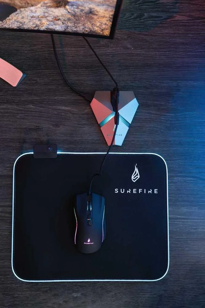 Surefire Tapete Gaming Silent Flight 320 Rgb