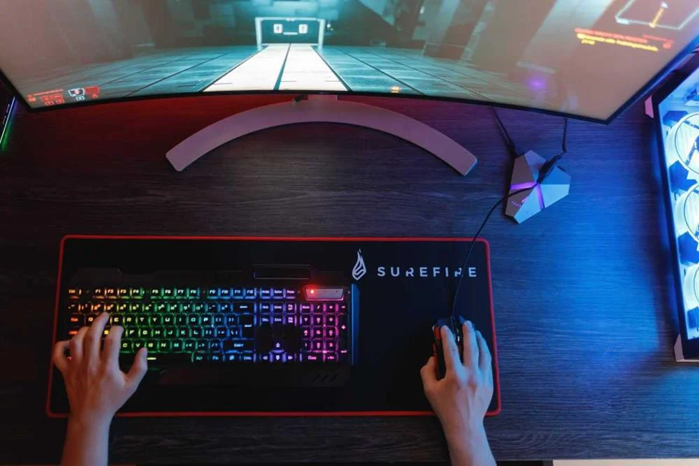 Surefire Tapete Gaming Silent Flight 680