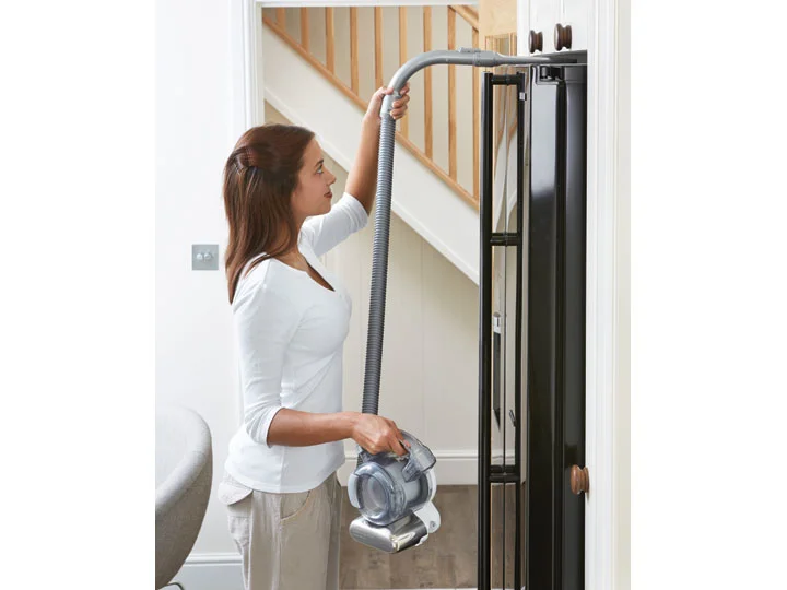 Black & Decker Pd1820lf-Qw Stick Vacuum/Electric Broom Bagless Chrome