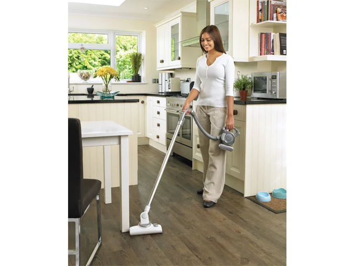 Black & Decker Pd1820lf-Qw Stick Vacuum/Electric Broom Bagless Chrome