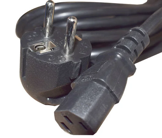 Cable schuko macho - iec 320 C13 hembra , 5M