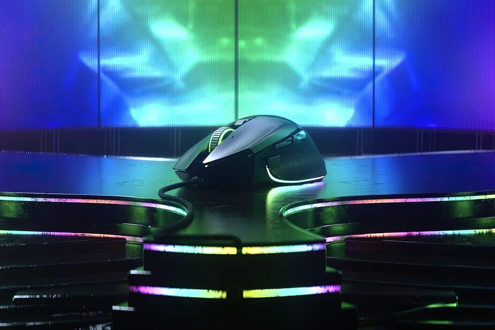 Rato Óptico Basilisk V3 RGB 26000dpi Preto - Razer