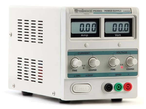 Fonte Alimentaçao 230Vac P/ 0 A 30Vdc 0 A 3A
