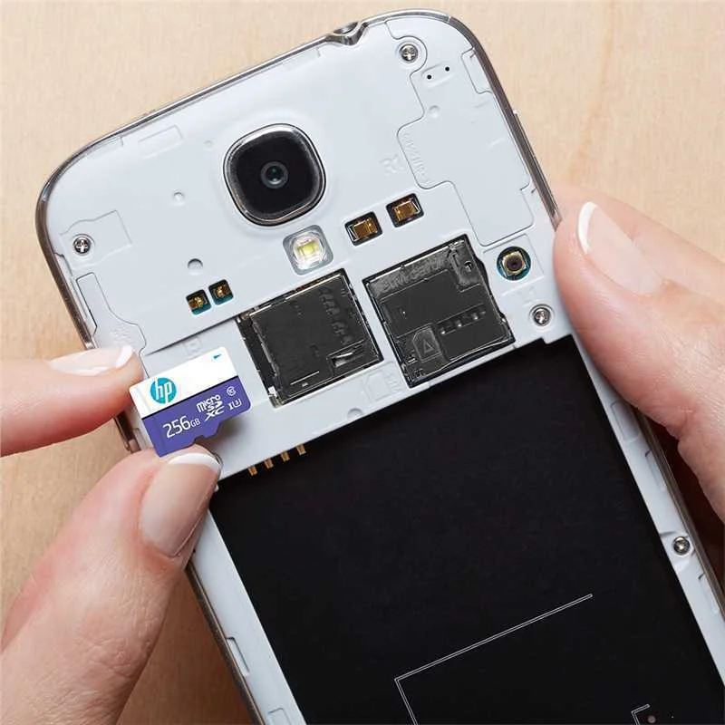Cartão de Memória Micro Sd Com Adaptador Hp Hfud .