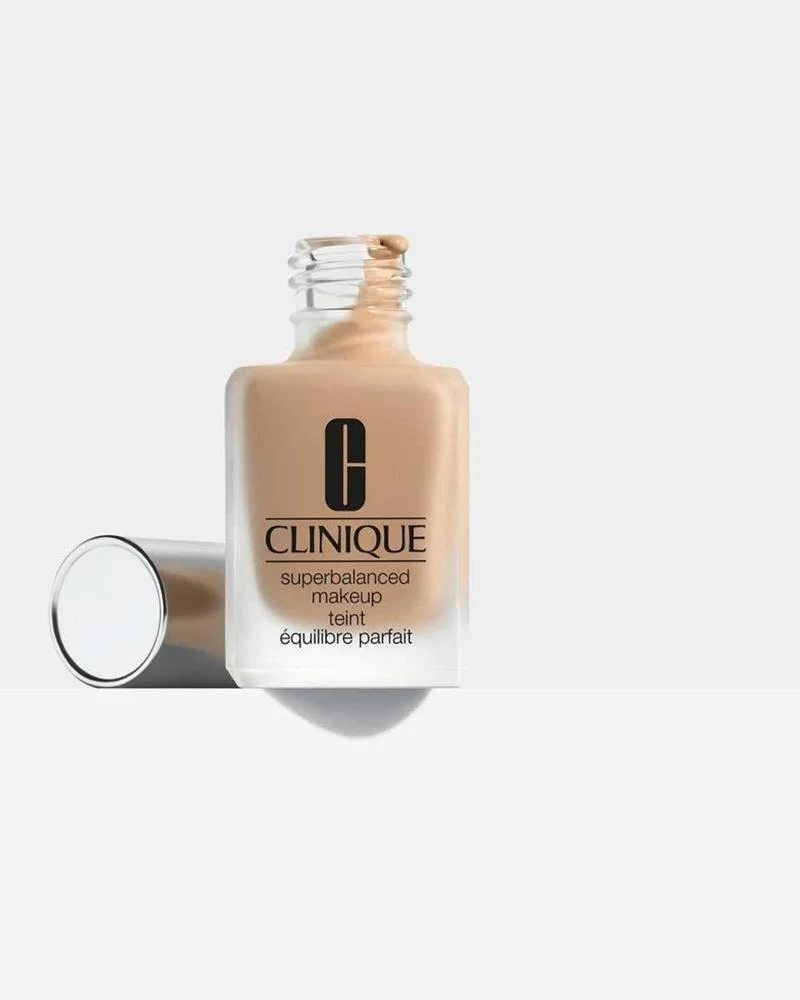 Base de Maquilhagem Cremosa Superbalanced Cliniqu.