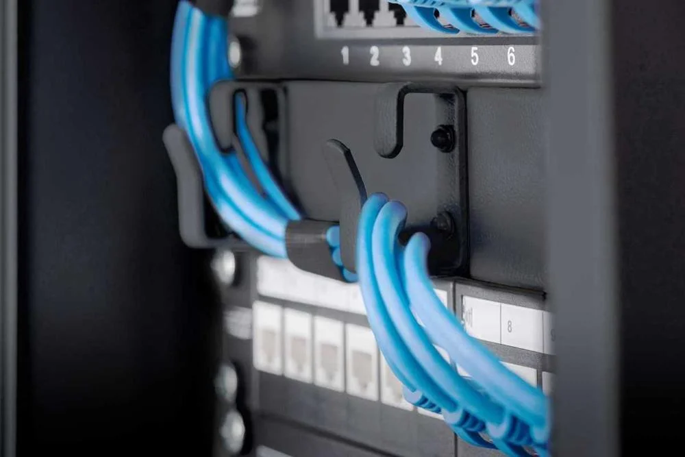 DIGITUS DN-10-09U-B ARMÁRIO RACK 9U RACK DE PENDU.
