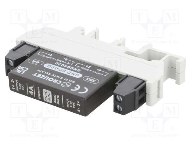 Relé: semicondutores, Ucoma: 5÷30VDC, 4A, 2÷60VDC.