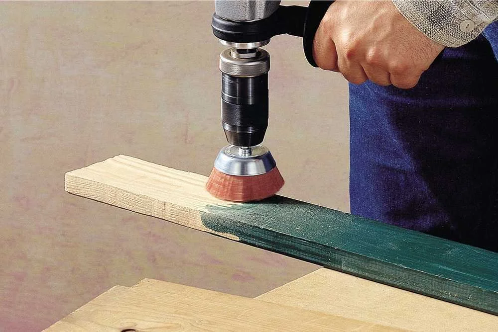 Escova Tipo Ta&ccedil;a em Fio de Nylon, Agressiva, Haste Hexagonal &Oslash;50mm 1505000 Wolfcraft