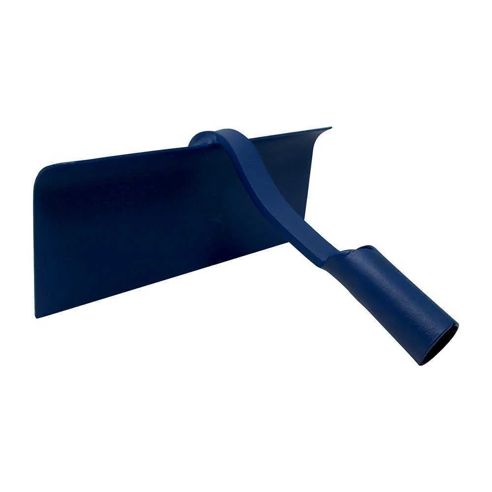 Enxada Soldada para Espalhar e Retirar Bet&atilde;o, Descartar Entulho e Limpeza Vt709 Viat