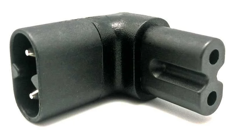 Adaptador Tipo 8 Acodado, Macho/Hembra (C7-C8)