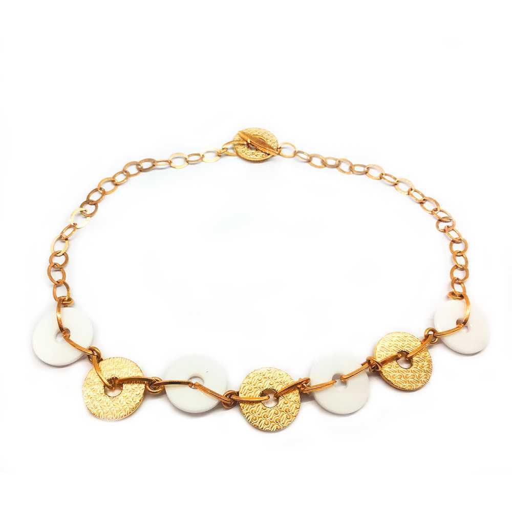 NECKLACEGUESSWOMAN