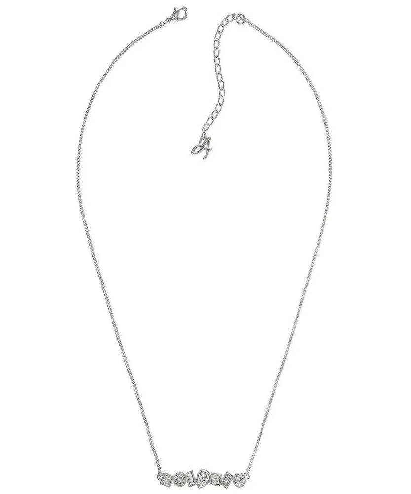 NECKLACEADOREWOMAN