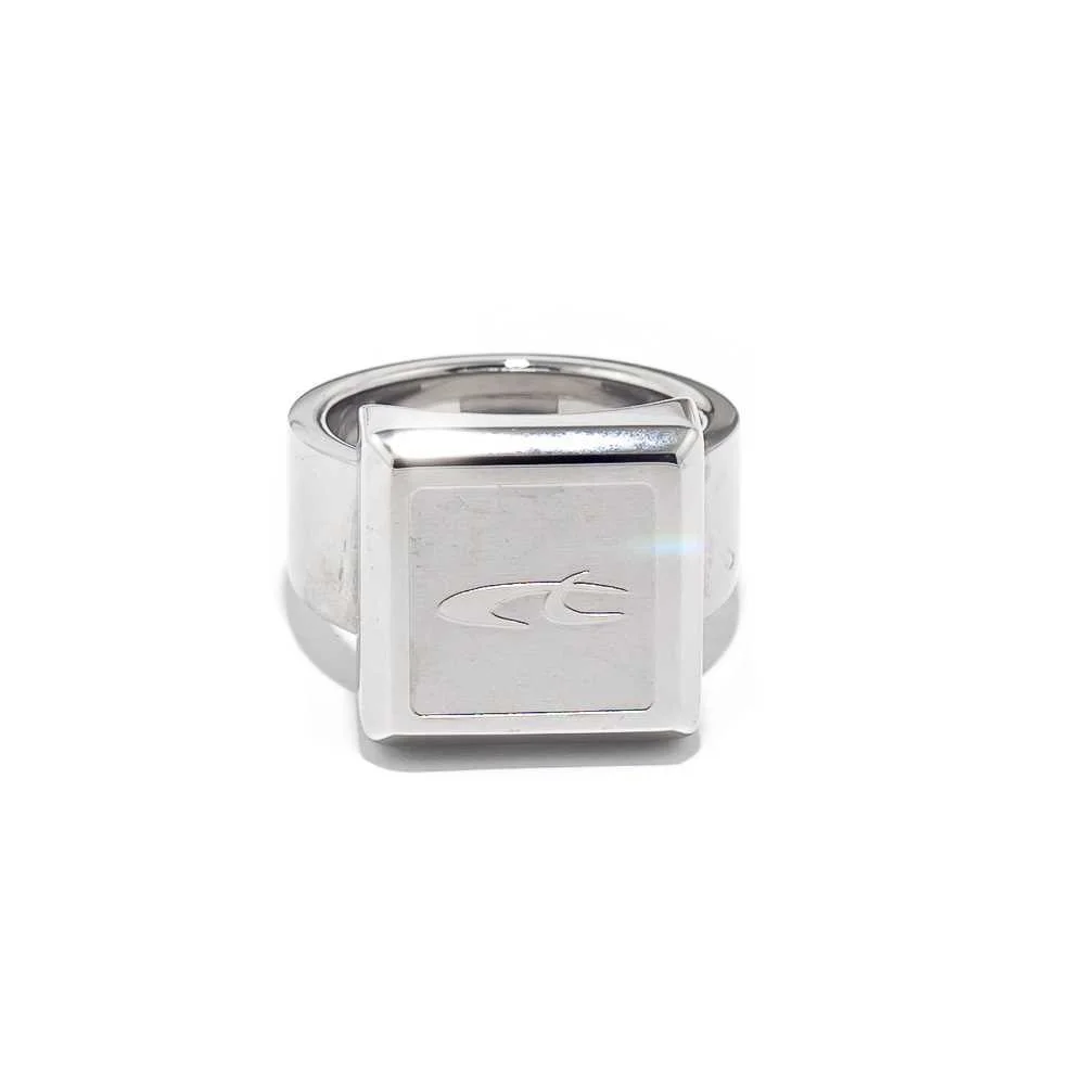RINGCHRONOTECHWOMAN
