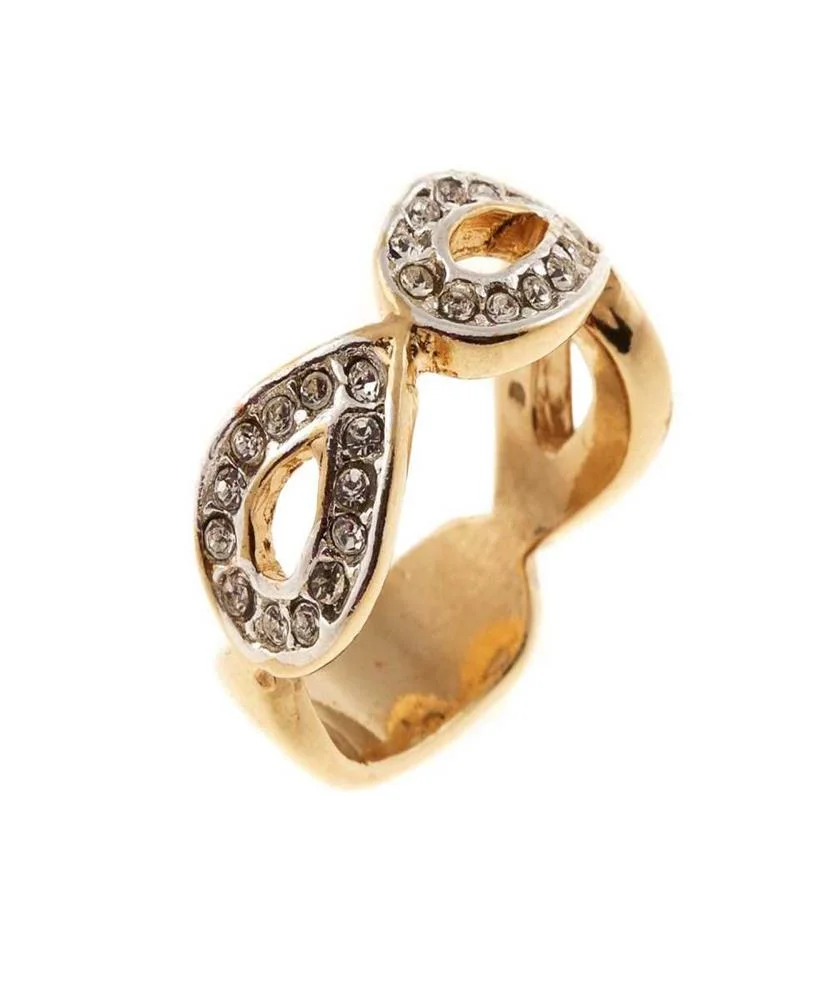 RINGCRISTIAN LAYWOMAN