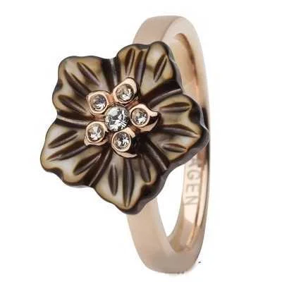 RINGSKAGENWOMAN