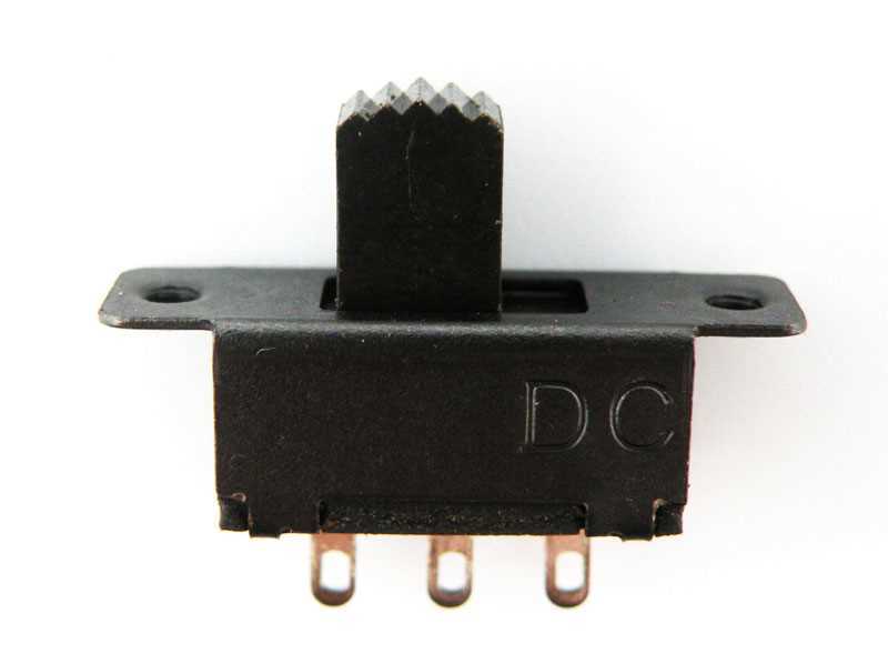 Interruptor Deslizante On-On (1p2t) Compacto para Pcb