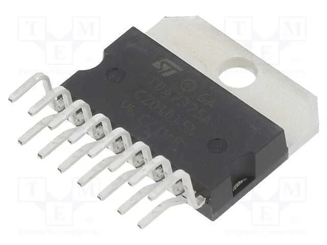 IC: amplificador &aacute;udio, Psai: 43W, stereo, 8&divide;18VD.