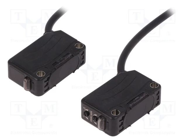 Sensor: Fotoeléctrico, Cobertura: 0÷15m, Pnp, Dark-On,Light-On