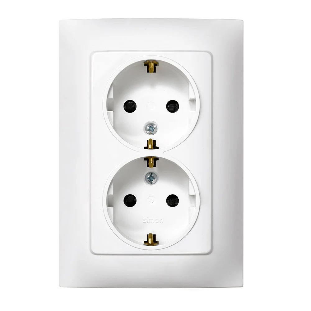 Tomada doble com t+n branco com quadro