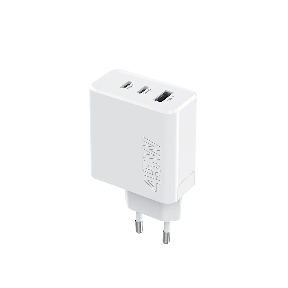 Carregador 2x USB-C 1x USB 45W
