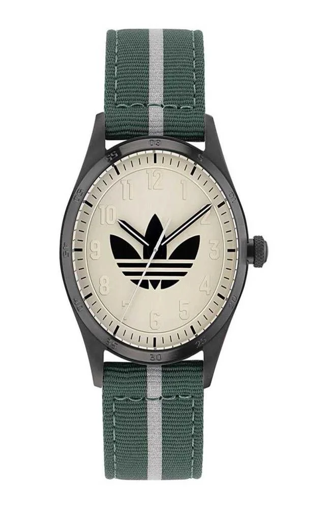 Adidas Aosy23042 42mm