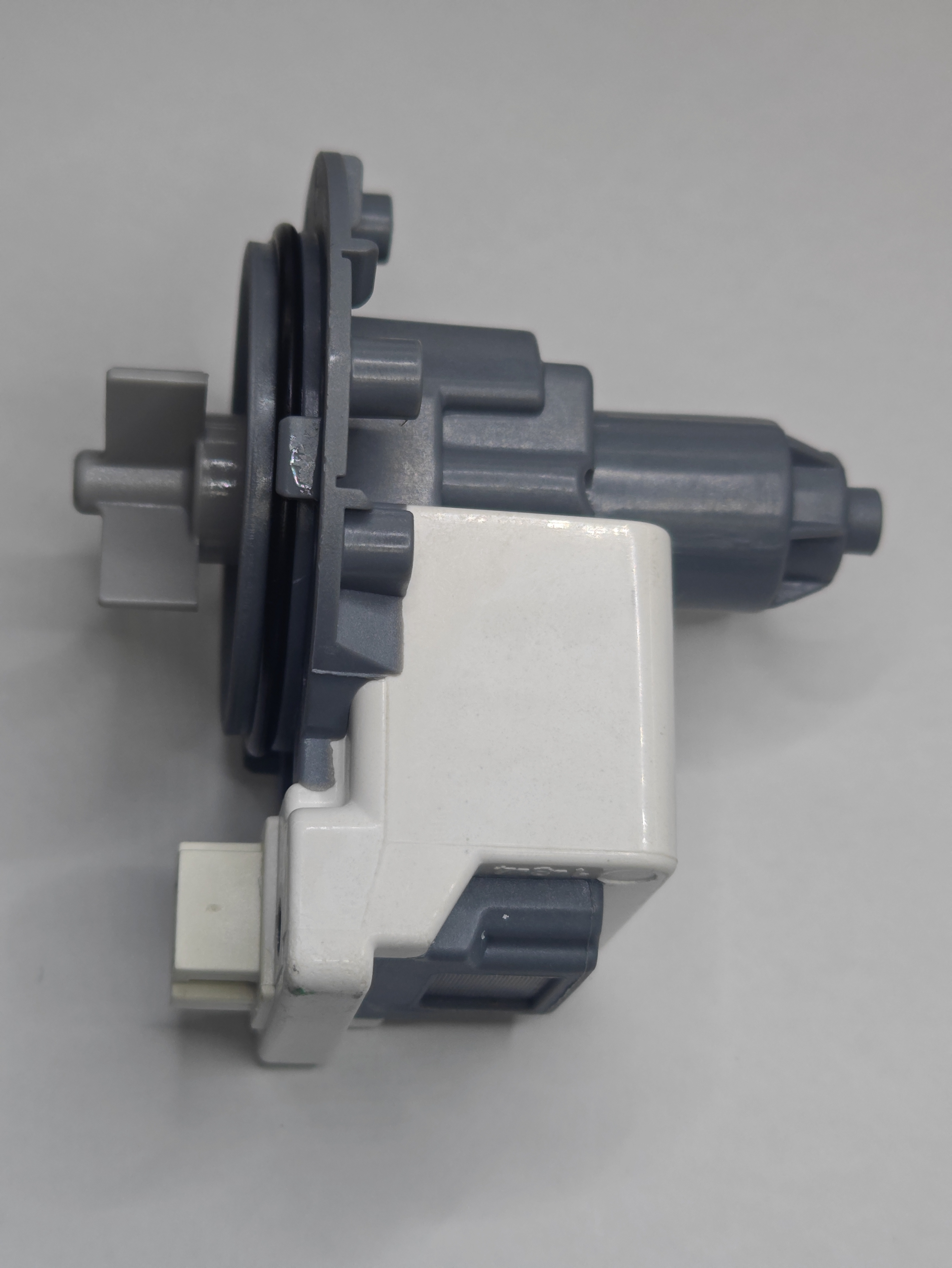 Bomba de Esgoto Universal com Ficha Superior