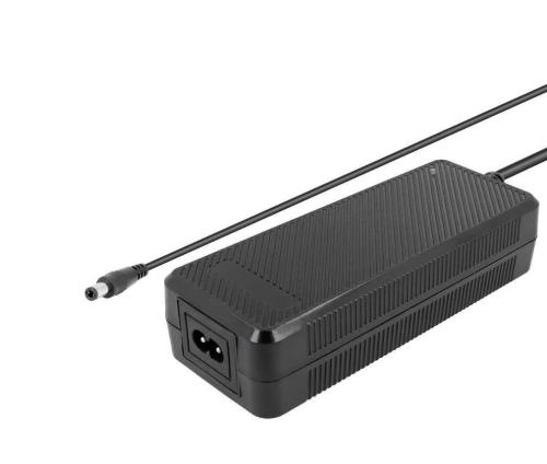 Carregador Para Baterias De Íon-lítio 42v / 2a