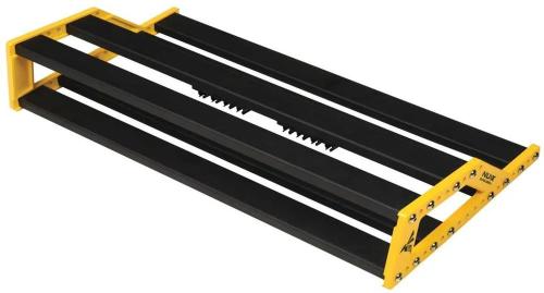 Medium Bumblebee Pedalboard + Bag + Accessories