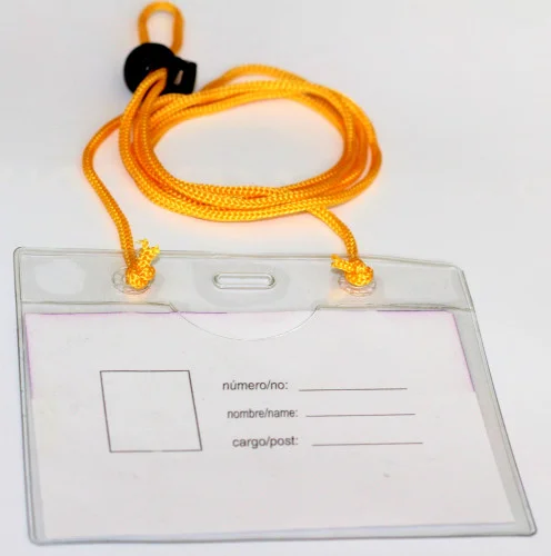 CAJA 50 FUNDAS IDENTIFICACION PVC APAISADO 70X105.