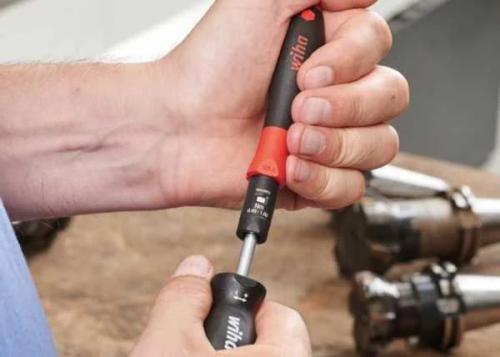 Wiha Torque Screwdriver Set Torquevario®-S Electric Assorted, Variably Adjustable Torque Limit, 13-P
