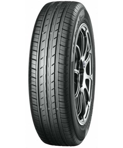 Pneu para Automóvel Yokohama BLUEARTH ES-32 215/6.
