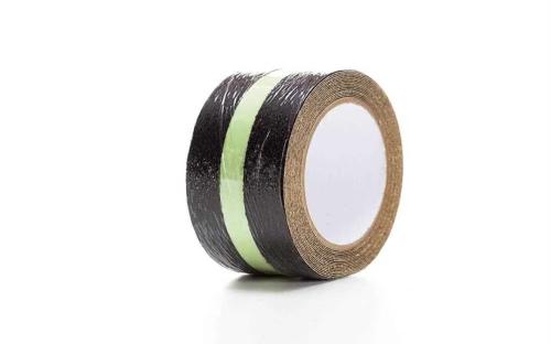 Fita Antiderrapante Que Brilha No Escuro 5cm X 5m.