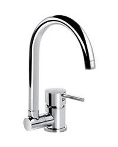 Kitchen Faucet With Foldable Spout