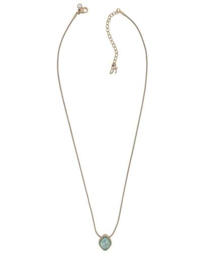 NECKLACEADOREWOMAN