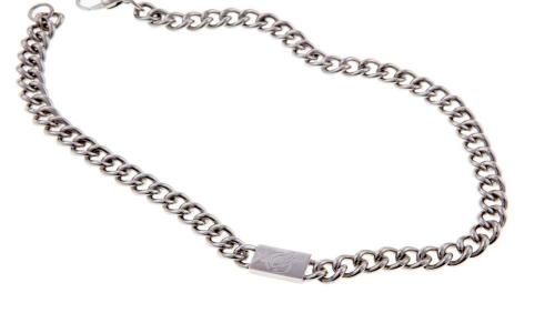 CHOKERCRISTIAN LAYWOMAN