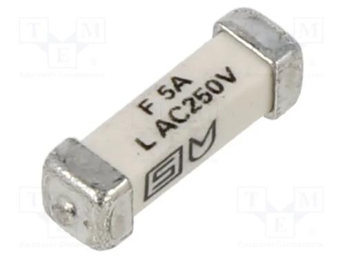 Fusível: baixa tensão, rápido, 5A, 250VAC, 125VDC.
